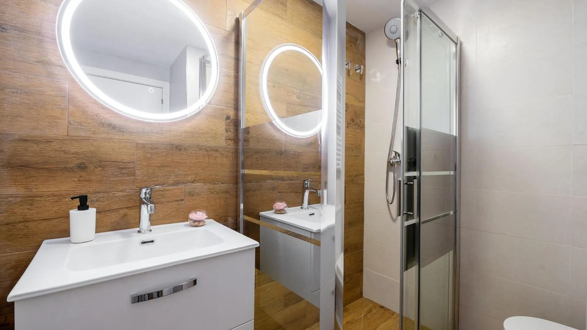 Lägenhet Confortable Y Luminoso Alojamiento Exterior En San Sebastián